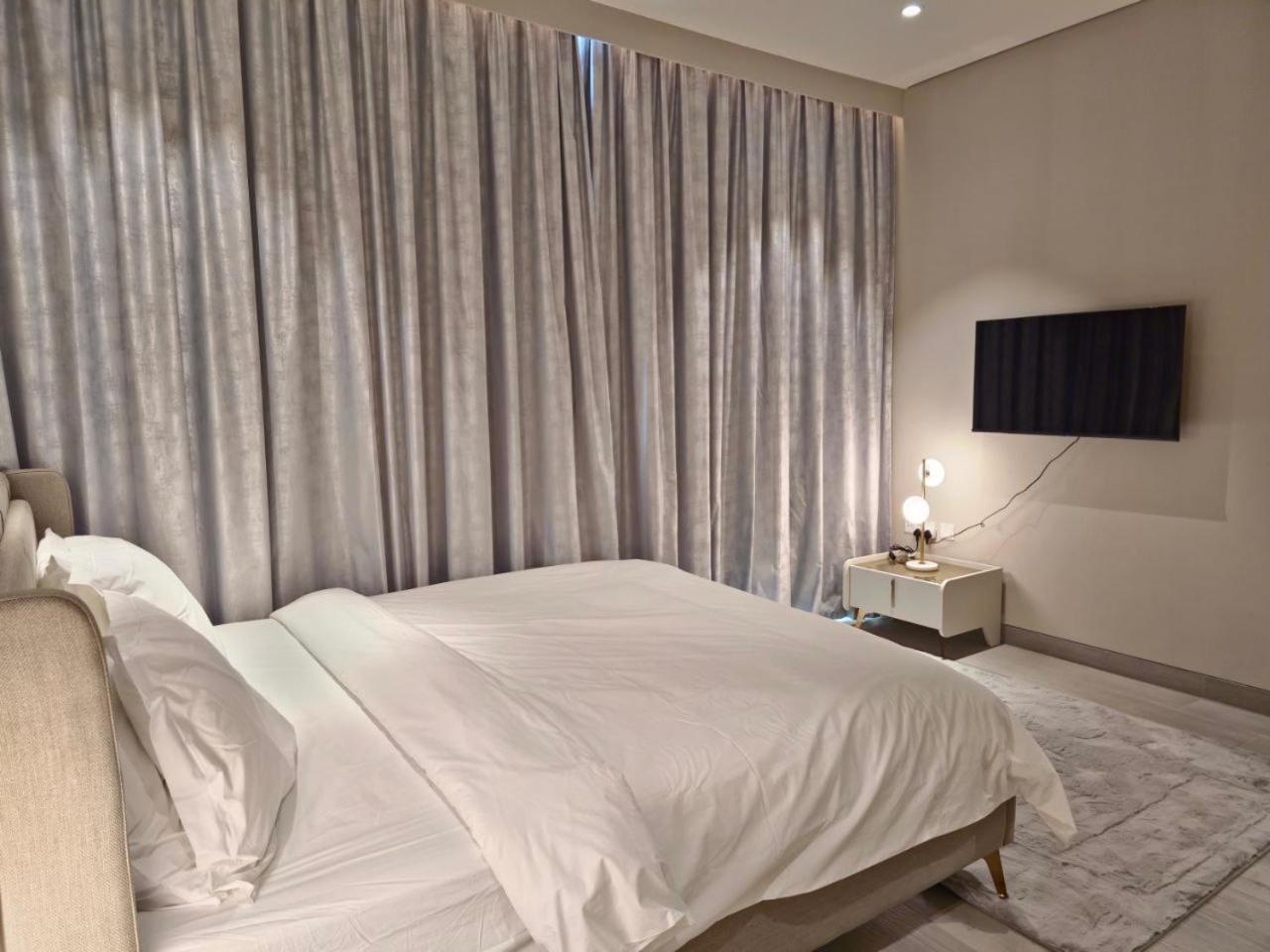 Dubai Marina Walk Gem Modern Apartments With Pool & Gym Access, Steps To Beach & Metro Managed By Sunnyhomes מראה חיצוני תמונה